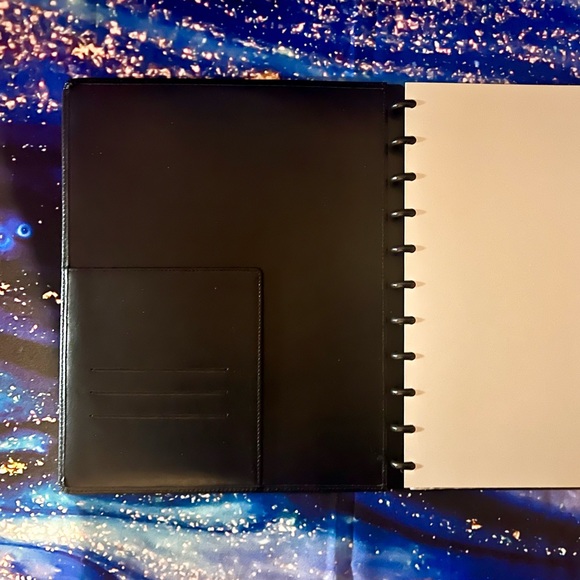 M by Staples Discbound Leather Notebook Bundle - Picture 2 of 7